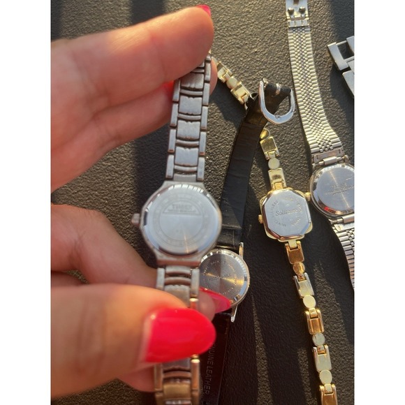 Mixed Lot of 6 Assorted Women's Wrist Watches Various Styles Used Untested - Picture 4 of 16